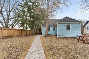 504 Pine St, Madison, WI 53715 - Photo 36