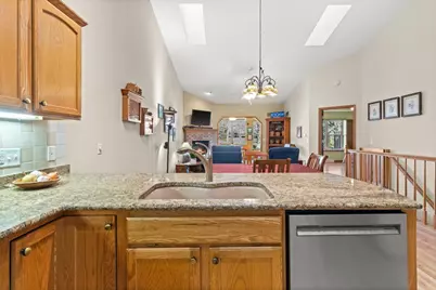 1156 Sawyer Way #1156, Sun Prairie, WI 53590 - Photo 8