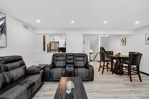 2911 Marina Dr, Middleton, WI 53562 - Photo 8