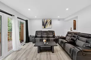 2911 Marina Dr, Middleton, WI 53562 - Photo 4