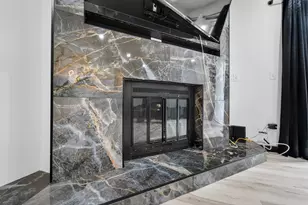 2911 Marina Dr, Middleton, WI 53562 - Photo 6