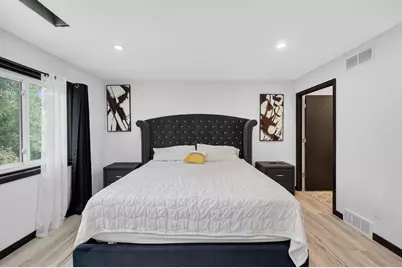 2911 Marina Drive, Middleton, WI 53562 - Photo 24