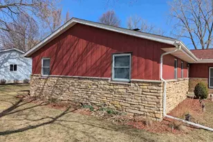 1205 Sand St, Watertown, WI 53098 - Photo 2