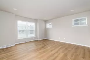 624 Tabby Turn Dr, Middleton, WI 53562 - Photo 2