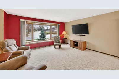 5345 Queensbridge Road, Madison, WI 53714 - Photo 6
