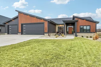 909 Westbridge Court, Waunakee, WI 53597 - Photo 2