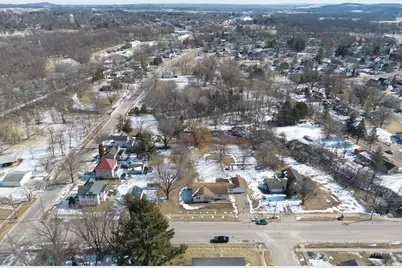 302 N Preston Avenue, Reedsburg, WI 53959 - Photo 44