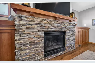 6833 Phil Lewis Way, Middleton, WI 53562 - Photo 14