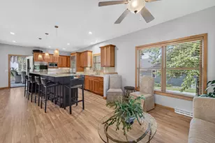 6833 Phil Lewis Way, Middleton, WI 53562 - Photo 4