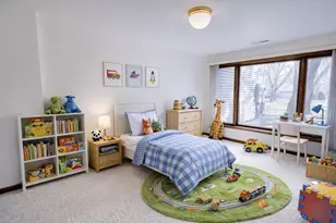 9 Oak Grove Dr, Madison, WI 53717 - Photo 6