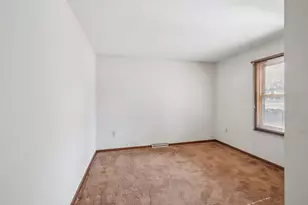 1100 Pflaum Rd, Madison, WI 53716 - Photo 20