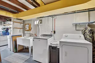 464 N Pine St, Janesville, WI 53548 - Photo 32