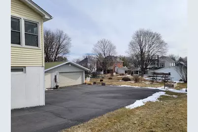 425 Jefferson Street, Platteville,  53818 - Photo 36