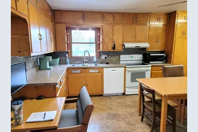 425 Jefferson Street, Platteville,  53818 - Photo 8