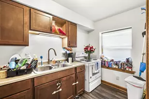 2672 N 67th St, Wauwatosa, WI 53210 - Photo 30