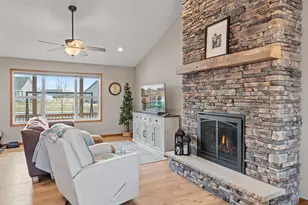 70 Meme Ln, Reedsburg, WI 53959 - Photo 6