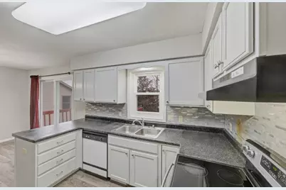 6218 Sandstone Drive, Madison, WI 53719 - Photo 12