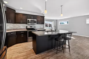 7115 Reston Heights Dr, Madison, WI 53718 - Photo 6