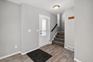 7115 Reston Heights Dr, Madison, WI 53718 - Photo 14
