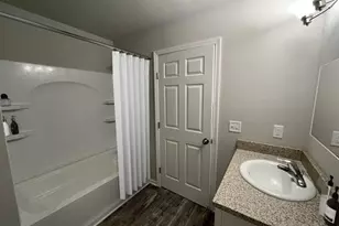 811 Sarah St, Belleville, WI 53508 - Photo 12