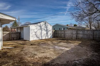 1728 Henderson Avenue, Beloit, WI 53511 - Photo 10