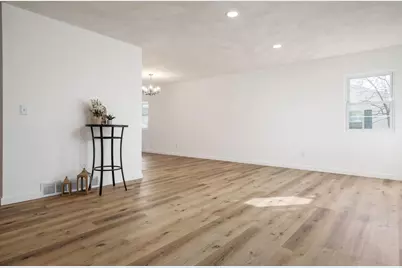 1728 Henderson Avenue, Beloit, WI 53511 - Photo 12