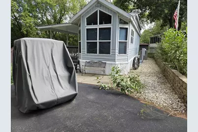 423 Skyline Drive, Edgerton, WI 53534 - Photo 2