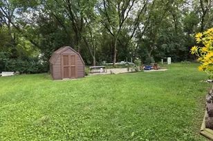 423 Skyline Dr, Edgerton, WI 53534 - Photo 6