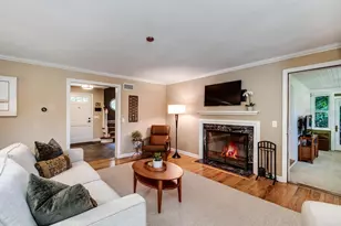 825 McBride Rd, Madison, WI 53704 - Photo 12