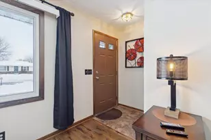 2117 S Arch St, Janesville, WI 53546 - Photo 6