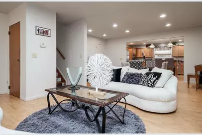 1927 Burton Street, Beloit, WI 53511 - Photo 4