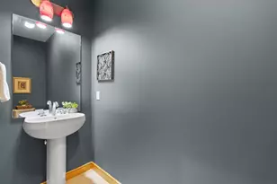 615 W Main Street, Madison, WI 53703 - Photo 18