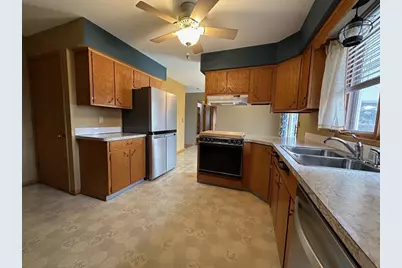 1918 Randolph Road, Janesville, WI 53545 - Photo 6