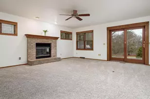 4013 Bordeaux Dr, Janesville, WI 53546 - Photo 8