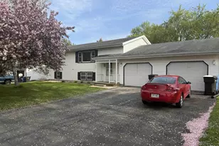 220-222 Lincoln St, Brooklyn, WI 53521 - Photo 2