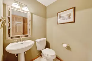 66 White Oaks Ln, Madison, WI 53711 - Photo 16