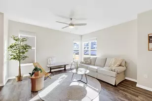 6972 Belle Fontaine Blvd, Middleton, WI 53562 - Photo 8