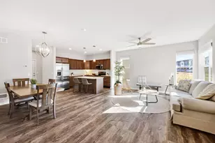 6972 Belle Fontaine Blvd, Middleton, WI 53562 - Photo 6