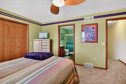 2341 Effingham Way, Sun Prairie, WI 53590 - Photo 12