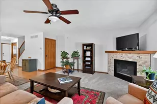 2341 Effingham Way, Sun Prairie, WI 53590 - Photo 8