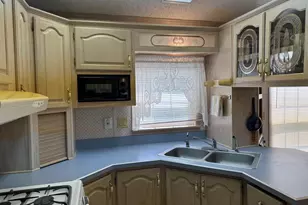 420 Skyline Dr, Edgerton, WI 53534 - Photo 8