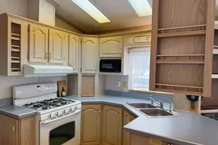 420 Skyline Dr, Edgerton, WI 53534 - Photo 10