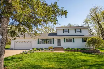 4726 Baxter Road, Cottage Grove, WI 53527 - Photo 2