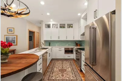 625 N Segoe Road #811, Madison, WI 53705 - Photo 6