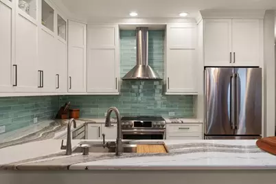 625 N Segoe Road #811, Madison, WI 53705 - Photo 4