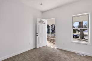 551 Vernon Ave, Beloit, WI 53511 - Photo 6