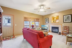 113 Jennifer Cir, Mount Horeb, WI 53572 - Photo 12