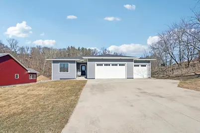 207 W Wilson Street, Blanchardville, WI 53516 - Photo 2