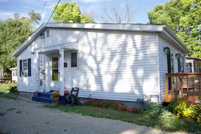 W9592 Lake Drive, Edgerton, WI 53534 - Photo 2