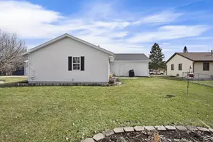 1418 S Walnut St, Janesville, WI 53546 - Photo 36